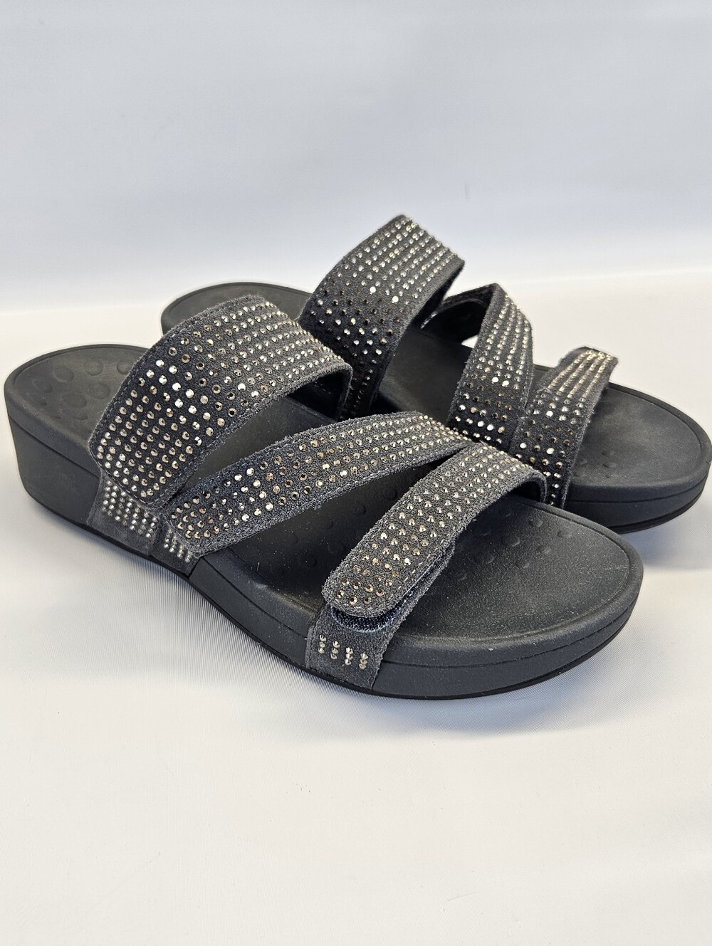 Vionic Alexis Sides Sandals Rhinestones Gray Womens 7 Adjustable Wedge Comfort